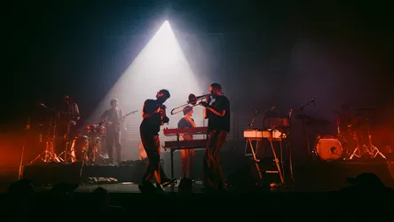 Jungle By Night - Here Comes The Sound